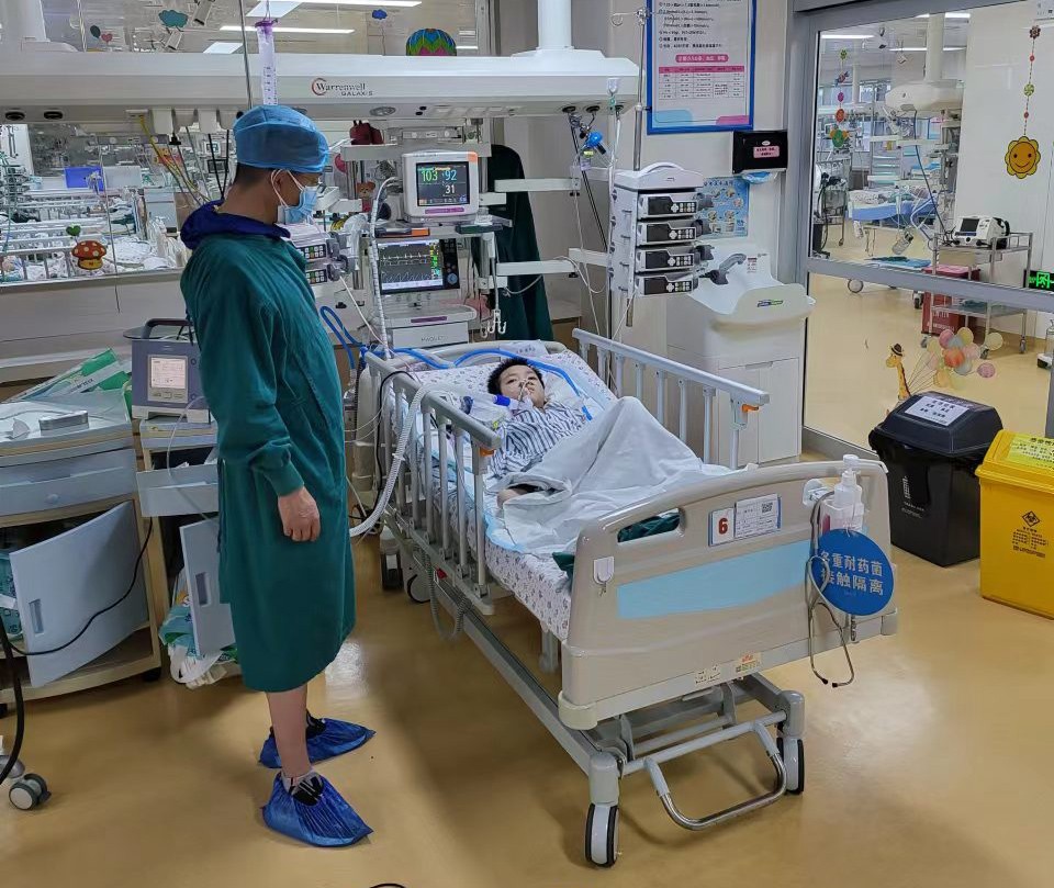 海东跨省救护车出租公司